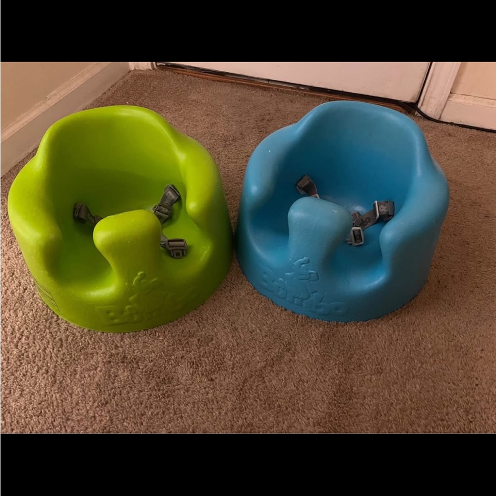 Cozy Infant Support Seats in Green and Blue